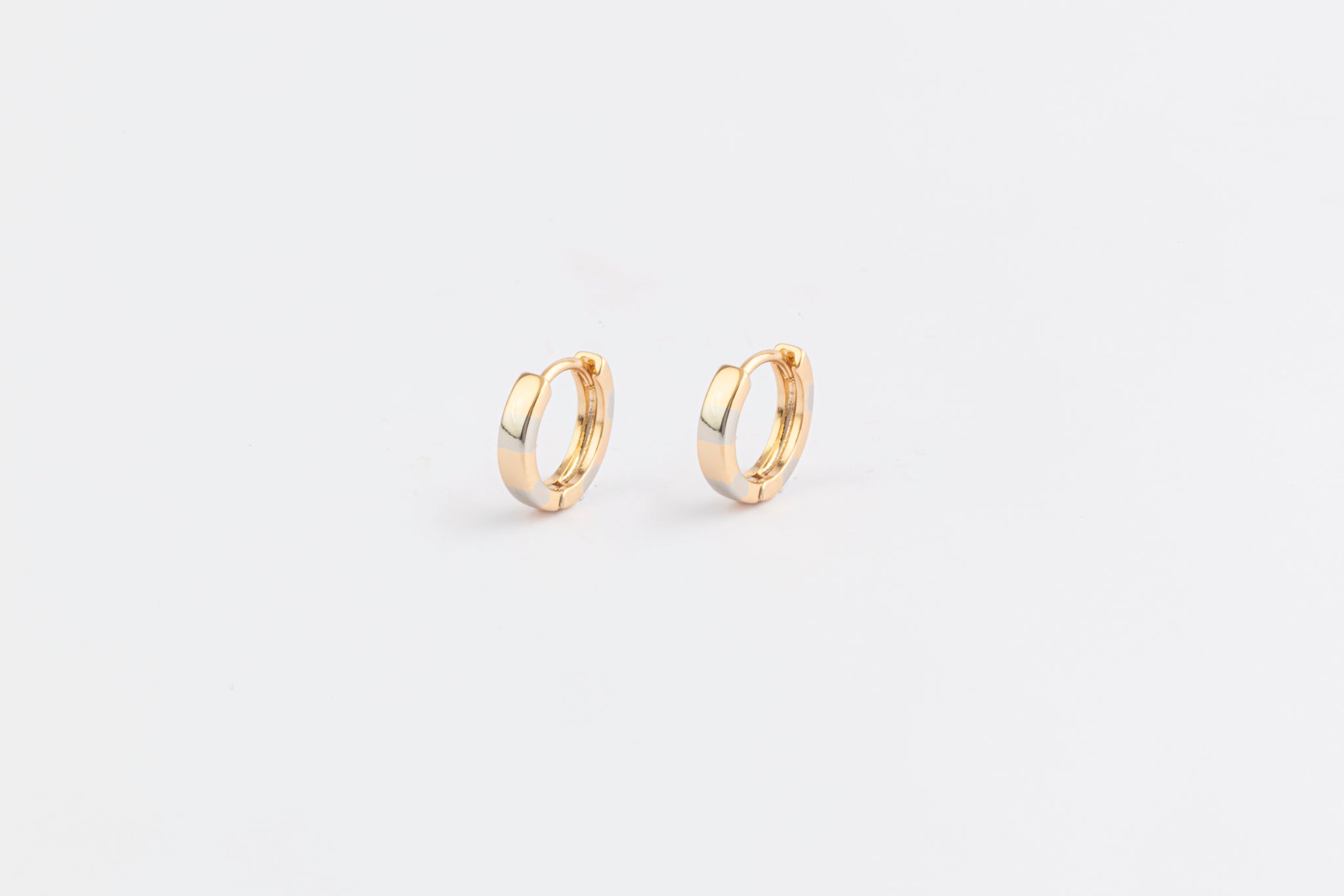 Aretes Classic Mini Hoops