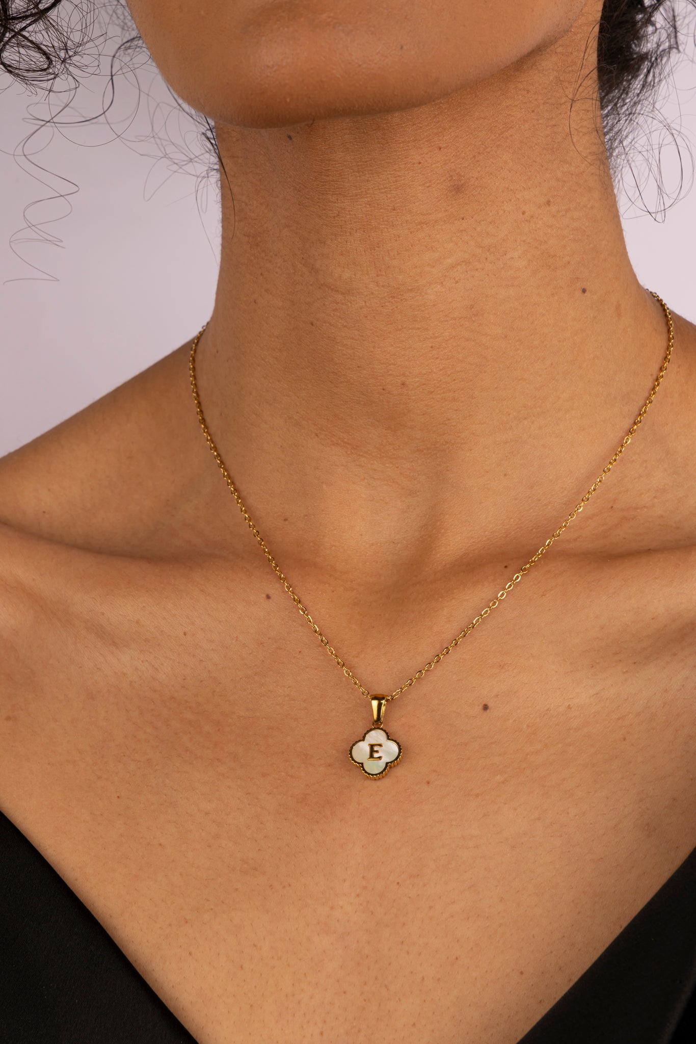 Collar Clover Initial