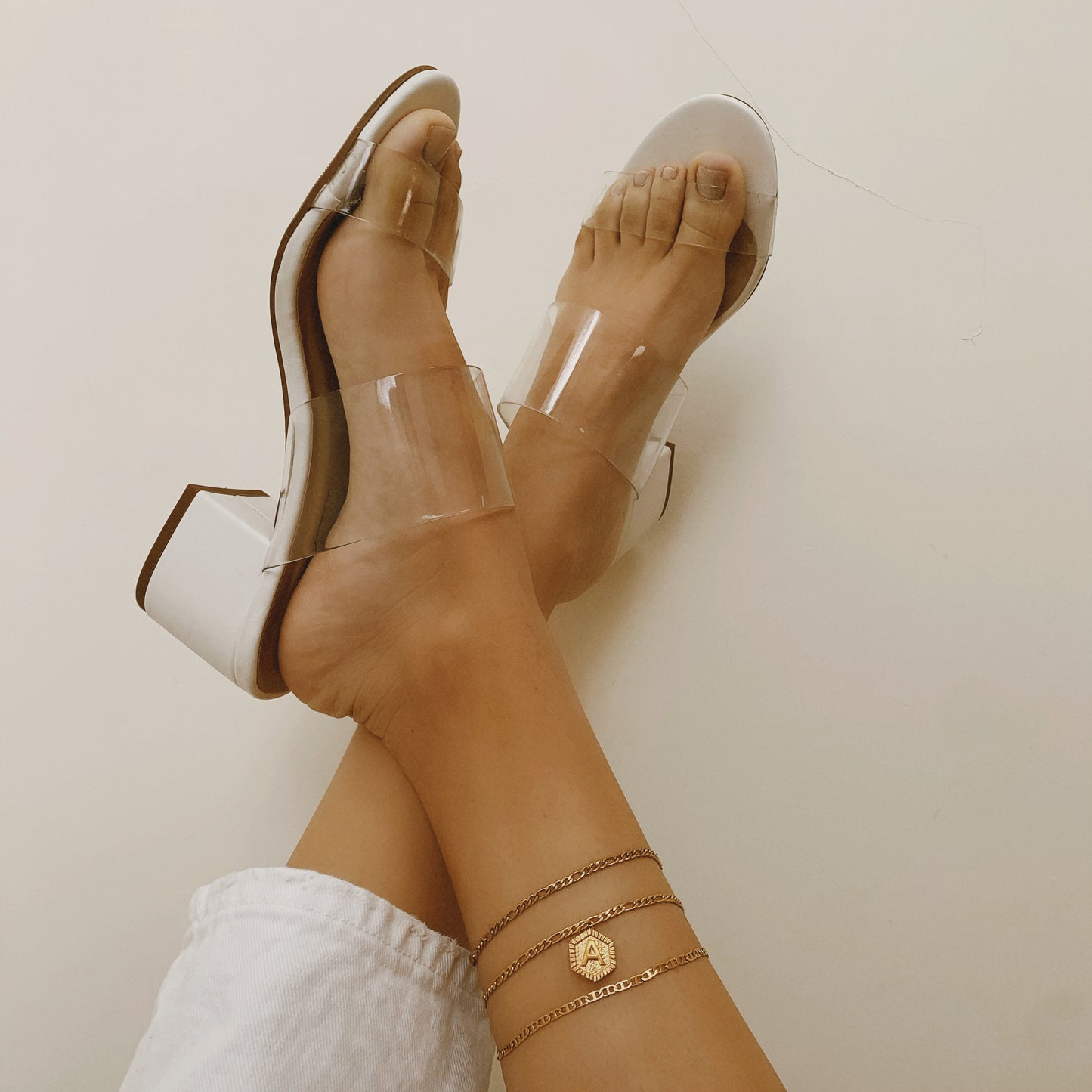 Tobillera inicial Letter